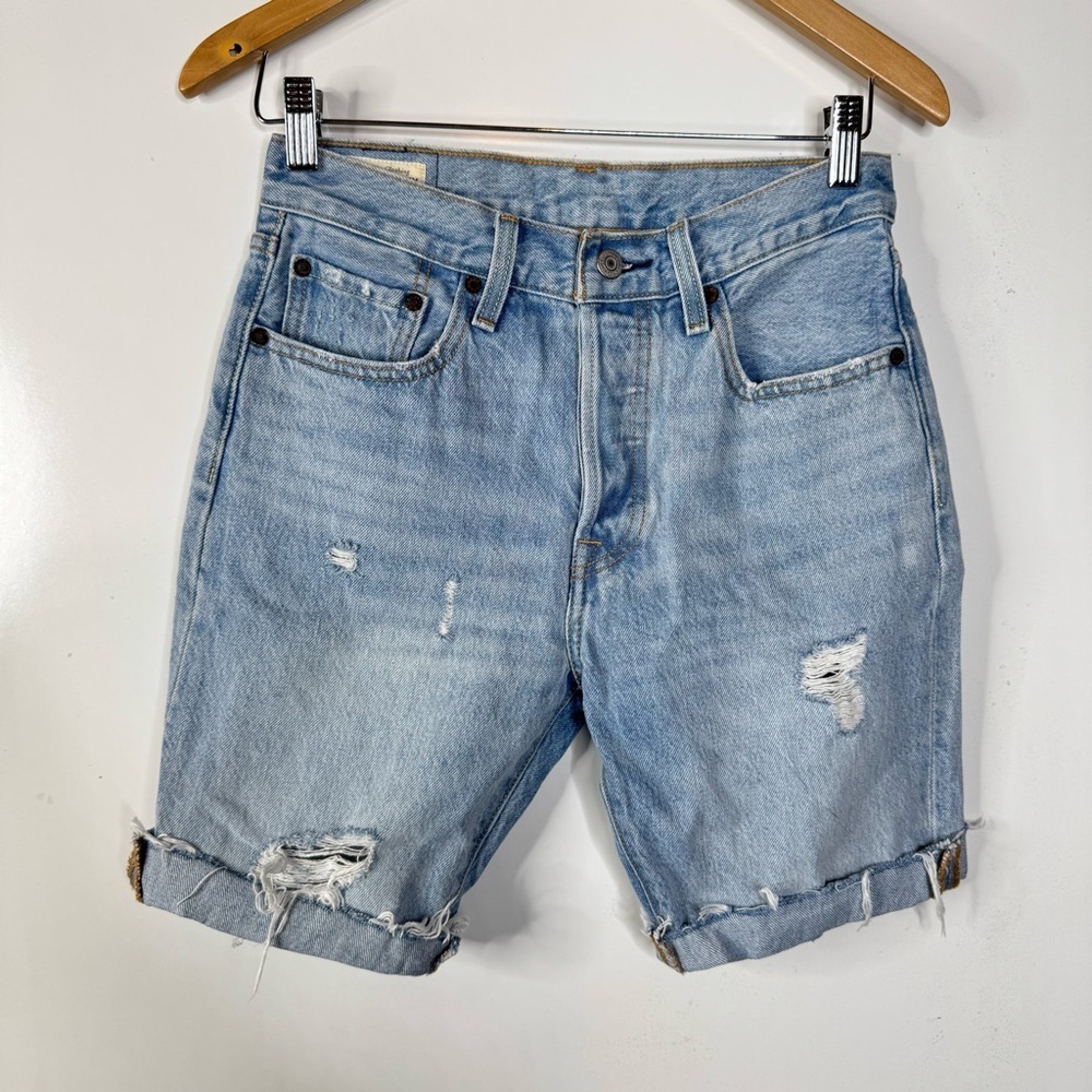 Levi’s 501 Cut Off Jean Shorts‎ Size 24